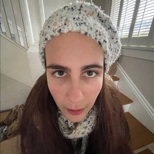 Meet your Posher, Eva